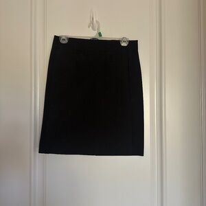 Ann Taylor Women's Black Textured Skirt, Size 4